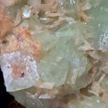 Load image into Gallery viewer, Jumbo Green Apophyllite with Stilbite Mineral Specimen (Maharashtra, India) – 印度马哈拉施特拉邦大型绿色鱼眼石共生辉沸石天然矿物标本
