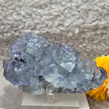 Load image into Gallery viewer, Blue-Greenish Cubic Fluorite Mineral Specimen (Yaogangxian Mine, Hunan, China) – 中国湖南瑶岗仙矿蓝绿色立方萤石矿物标本
