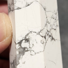 Load image into Gallery viewer, ✨🤍 Howlite Pointer – Calm • Patience • Peace 🤍✨
