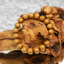 Load image into Gallery viewer, 🌿 六道木 (Abelia Wood) Bracelet — Symbol of Compassion, Balance &amp; Spiritual Harmony
