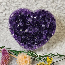 Load image into Gallery viewer, ✨ Amethyst Heart Shape – Stone of Calm &amp; Clarity ✨
