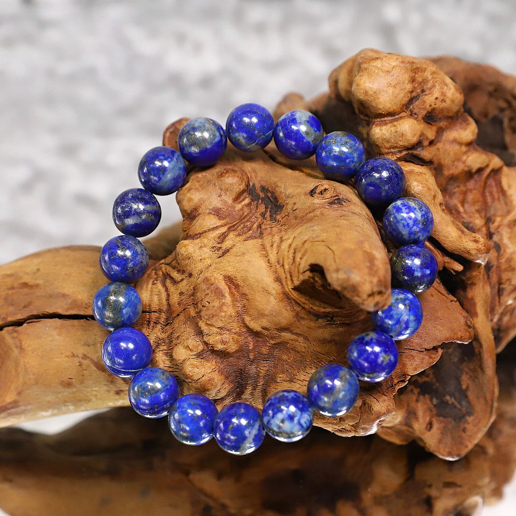 ✨ Lapis Lazuli Bracelet – Your Stone of Wisdom & Truth ✨