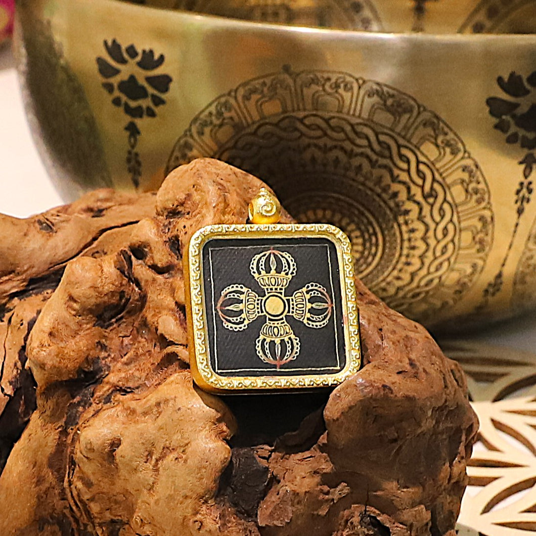 Hand-Drawn Crossed Vajra Thangka Pendant – Sacred Protection & Divine Energy