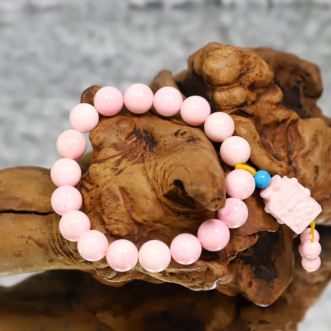 Pink Tridacna Bracelet with Spongebob
