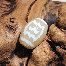 Load image into Gallery viewer, 🤍 White Agate Dzi Bead – Purity, Protection &amp; Balance
