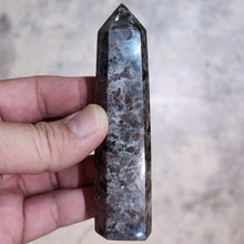 Load image into Gallery viewer, 🌌 Yooperlite Pointer – The Stone That Glows Like Fire Under UV Light! 🔮✨
