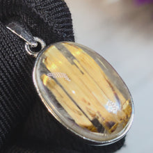 Load and play video in Gallery viewer, Golden Rutilated Quartz Pendant – 金钛晶吊坠
