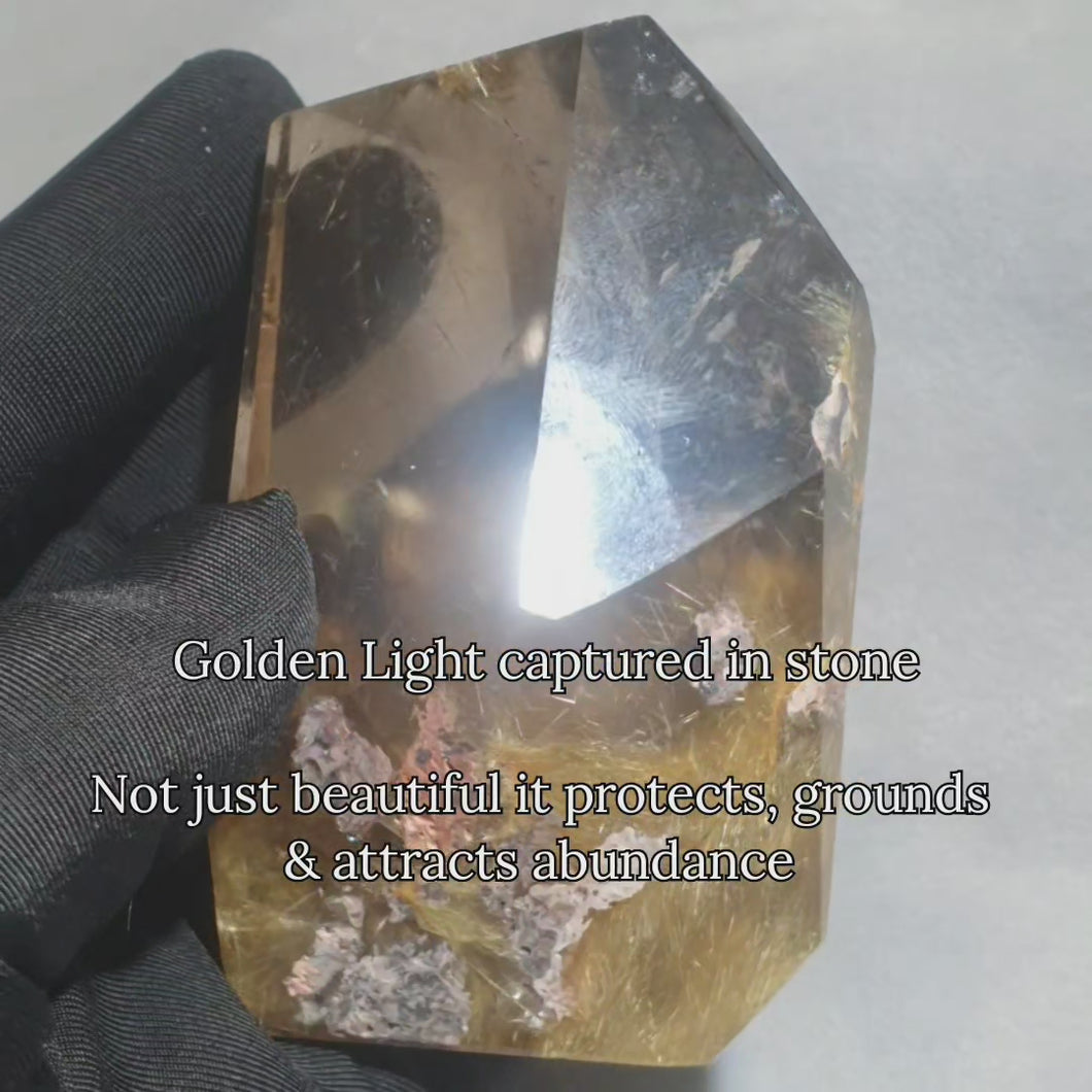 ✨ Golden Rutiles in Smoky Quartz – Protection with Purpose