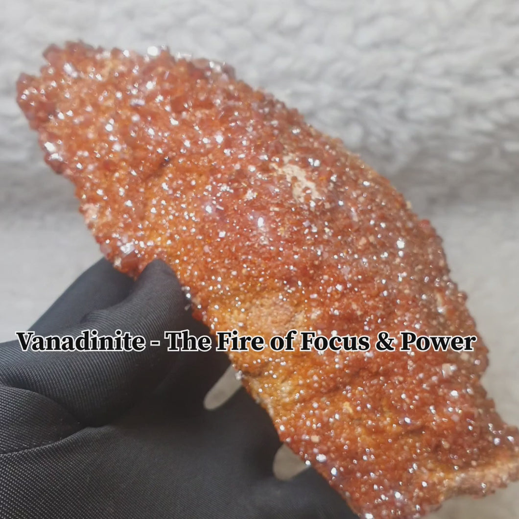 🔥 Vanadinite – The Fire of Focus & Manifestation 🔥