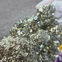Load and play video in Gallery viewer, High-Grade Pyrite Crystal Cluster with Wooden Base (Huanzala, Peru) – 秘鲁华安萨拉高品质黄铁矿晶簇木座摆件
