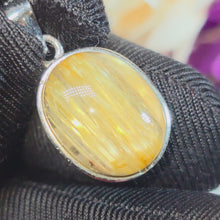 Load and play video in Gallery viewer, Golden Rutilated Quartz Pendant – 金钛晶吊坠
