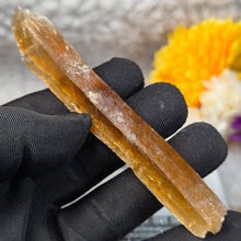 Load image into Gallery viewer, Golden Selenite Display (Spain) – 西班牙金色透石膏摆件

