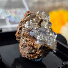 Load image into Gallery viewer, Hyalite Opal Specimen (Mexico) – 墨西哥水胆蛋白石矿标
