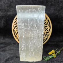 Load image into Gallery viewer, Raw Square Selenite Tower Display (20cm) – 透石膏能量柱摆件
