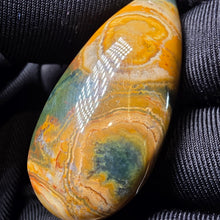 Load image into Gallery viewer, Ocean Jasper Pendant – 海洋碧玉吊坠
