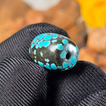 Load image into Gallery viewer, Natural Spiderweb Turquoise Barrel Shaped Bead (Hubei) – 天然湖北蜘蛛网绿松石桶珠
