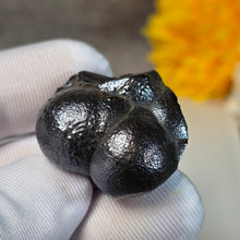 Load image into Gallery viewer, Botryoidal Hematite Specimen Display (Morocco) – 摩洛哥葡萄状赤铁矿标本摆件
