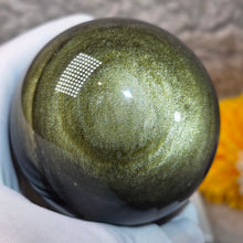 Load image into Gallery viewer, Golden Sheen Obsidian Sphere – 金曜石球
