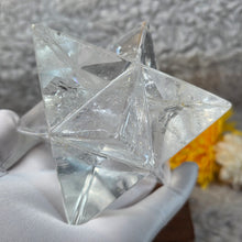 Load image into Gallery viewer, Clear Quartz Merkaba Display – 白水晶梅尔卡巴摆件
