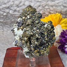 Load image into Gallery viewer, Pyrite with Quartz &amp; Sphalerite Specimen (Bulgaria) – 保加利亚黄铁矿伴生水晶与闪锌矿标本
