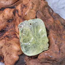 Load image into Gallery viewer, Yellow Prehnite Pendant with Carvings – 黄葡萄石雕刻吊坠
