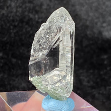 Load image into Gallery viewer, Indian Himalayas Quartz Pointer – 印度喜马拉雅水晶柱
