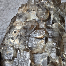 Load image into Gallery viewer, Elestial Quartz Display (Brazil) – 巴西骨幹水晶原石摆件
