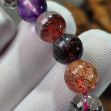 Load image into Gallery viewer, Premium Grade Super 7 Crystal Bracelet – 高品质超七水晶手链
