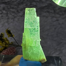 Load image into Gallery viewer, Green Apophyllite Pointer – Heart-Centered Clarity &amp; Healing Energy
