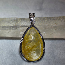 Load image into Gallery viewer, Rutilated Quartz Pendant – 发晶吊坠
