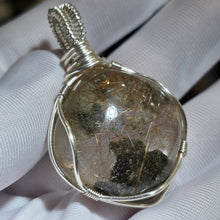 Load image into Gallery viewer, Rare Himalayan Rutiles &amp; Green Phantom Quartz with Micro-Enhydro Wire Wrapped Pendant – 喜马拉雅发晶+绿幽灵+微型水胆水晶绕线吊坠

