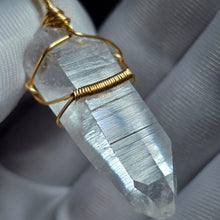 Load image into Gallery viewer, Lemurian Quartz Wire Wrapped Pendant – 雷姆利亚水晶手工绕线吊坠
