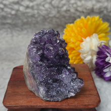 Load image into Gallery viewer, Unpolished Amethyst Display – 天然紫水晶原石摆件
