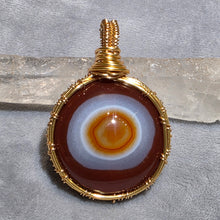 Load image into Gallery viewer, Tibetan Red Eye Agate Wire Wrapped Pendant – 西藏红眼玛瑙绕线吊坠
