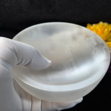 Load image into Gallery viewer, Good Grade Polished Selenite Bowl Display (11.5cm) – 优质透石膏抛光碗摆件
