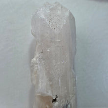 Load image into Gallery viewer, Danburite Specimen (Mexico) – 墨西哥丹布莱石标本
