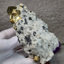 Load image into Gallery viewer, Chalcopyrite, Sphalerite &amp; Quartz Specimen – 黄铜矿闪锌矿共生石英矿物标本
