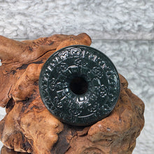 Load image into Gallery viewer, Black Nephrite Peace Buckle Pendant – 塔青和田玉平安扣
