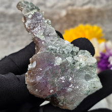 Load image into Gallery viewer, Amethyst with Chlorite and Calcite Specimen (Hubei, China) – 湖北紫水晶共生绿泥石与方解石矿标
