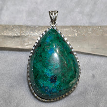Load image into Gallery viewer, Chrysocolla Pendant (Congo) – 刚果硅孔雀石吊坠
