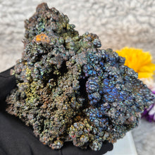 Load image into Gallery viewer, Iridescent Goethite (Leklai) Display – 彩虹针铁矿（力泥）摆件
