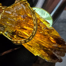 Load image into Gallery viewer, Golden Aragonite Wire Wrapped Pendant – 金色霰石绕线吊坠
