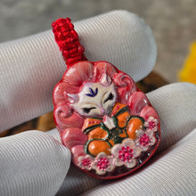 Load image into Gallery viewer, Cinnabar 9-Tailed Fox Pendant – 朱砂九尾狐吊坠
