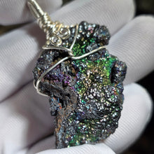 Load image into Gallery viewer, Iridescent Goethite Wire Wrapped Pendant – 彩虹针铁矿绕线吊坠
