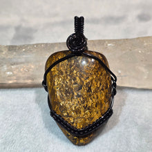 Load image into Gallery viewer, Bronzite Wire Wrapped Pendant – 古铜辉石绕线吊坠

