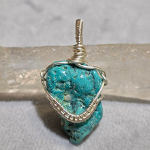 Load image into Gallery viewer, Turquoise (Hubei) Wire Wrapped Pendant – 湖北绿松石绕线吊坠
