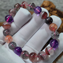 Load image into Gallery viewer, Premium Grade Super 7 Crystal Bracelet – 高品质超七水晶手链

