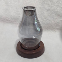 Load image into Gallery viewer, Agarwood Aromatherapy with Candle Holder Set – 沉香香薰烛台套装
