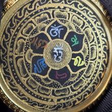 Load image into Gallery viewer, Hand-Drawn Tibetan Om Mani Padme Hum Pendant – 手绘藏传六字真言吊坠

