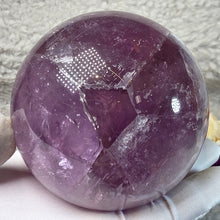 Load image into Gallery viewer, Amethyst Trapiche Sphere – 紫水晶太阳花圆球摆件

